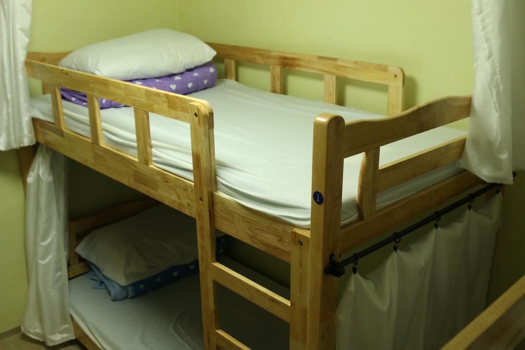 Hongdae Housetay Guesthouse 2Nd Branch Сеул Номер фото