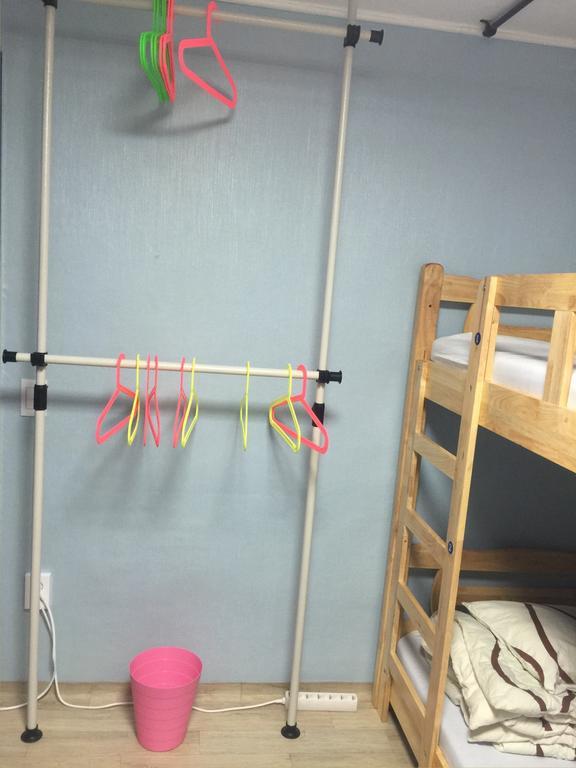 Hongdae Housetay Guesthouse 2Nd Branch Сеул Номер фото