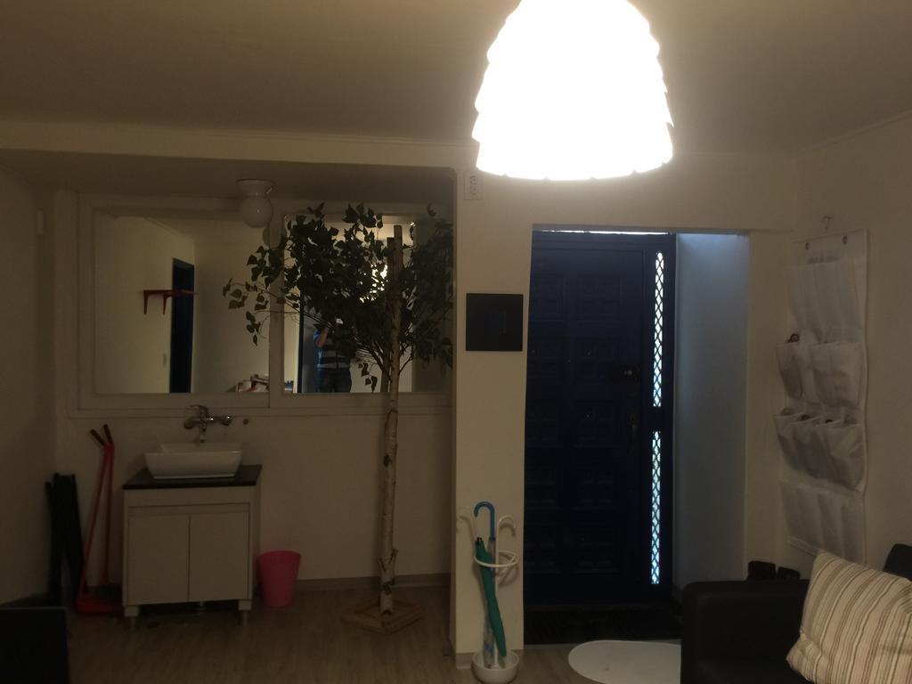 Hongdae Housetay Guesthouse 2Nd Branch Сеул Экстерьер фото