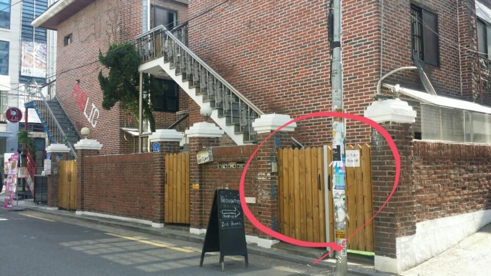 Hongdae Housetay Guesthouse 2Nd Branch Сеул Экстерьер фото