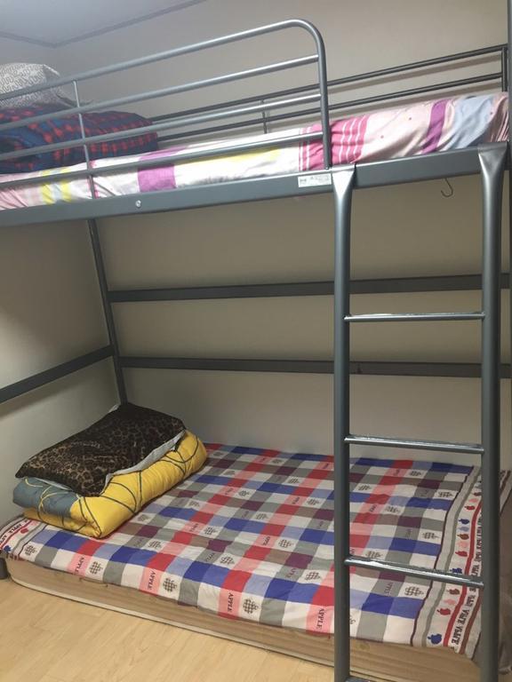 Hongdae Housetay Guesthouse 2Nd Branch Сеул Экстерьер фото